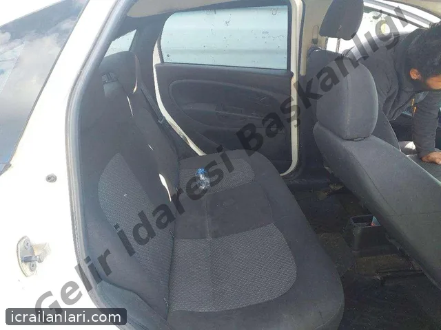 Satılık Fiat Linea 2014 - İzmir Çeşme ilan görseli 7