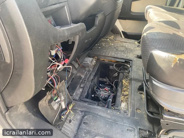 Satılık Peugeot Boxser Frigorifik Izolasyonlu Kapali Kasa SASE:VF3YDUMFC12B58462 1 250 . 000,00 TL Aracin Muhtelif Yerlerinde Cizik VE Vuruk Mevcut.Aracin Bilinmeyen Kusurlari Olabilir.Aracin Kontak Anahtari Var.Aku Yok.Muhtelif Sokuk Parcalar Olabilir. .frıgorıfık Dolabi Calisir Durumda Degil 2016 - Manisa Çıkarılmıştır Birinci Artırma ilan görseli 3