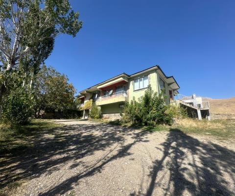 Hakkari Yüksekova Satılık Konut - 8.000.000 TL