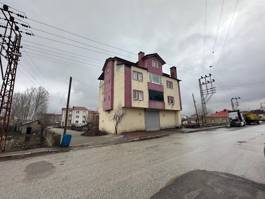 Hakkari Yüksekova Satılık Konut - 15.950.000 TL