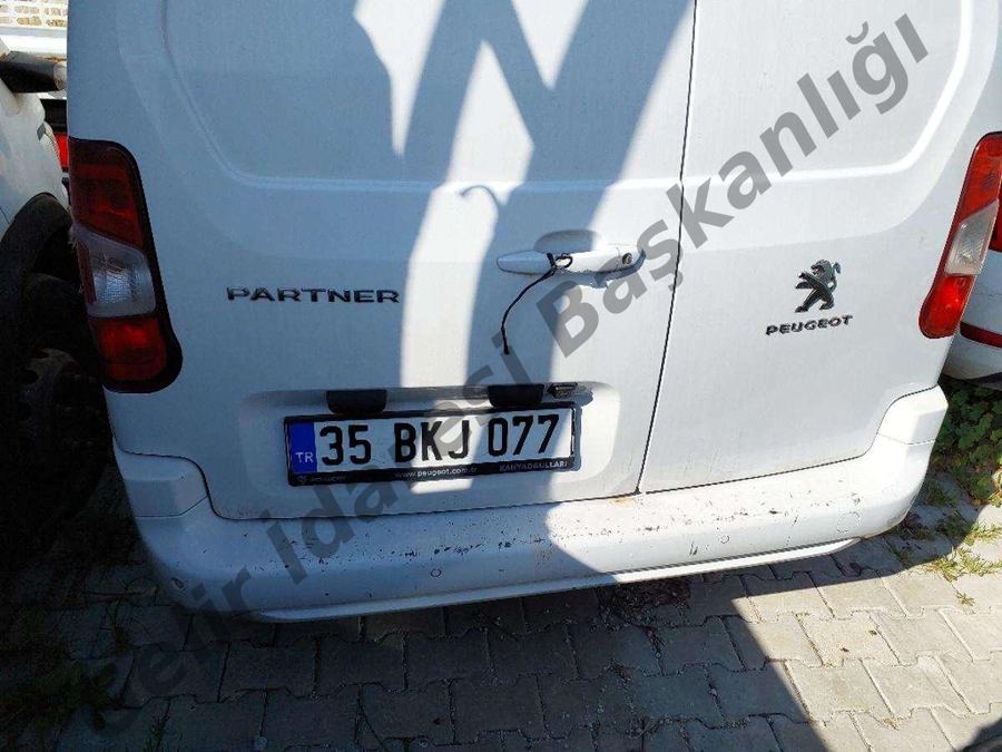 İzmir Menderes Satılık Peugeot Partner 2022 - 650.000 TL