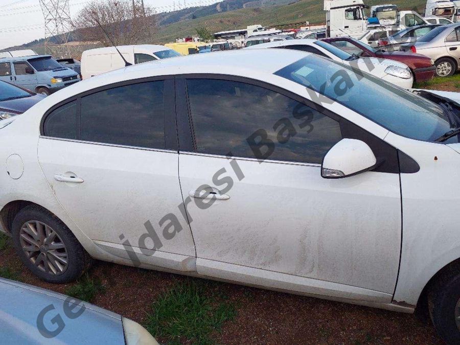 İzmir Aliağa Satılık Renault Fluence 2015 - 600.000 TL