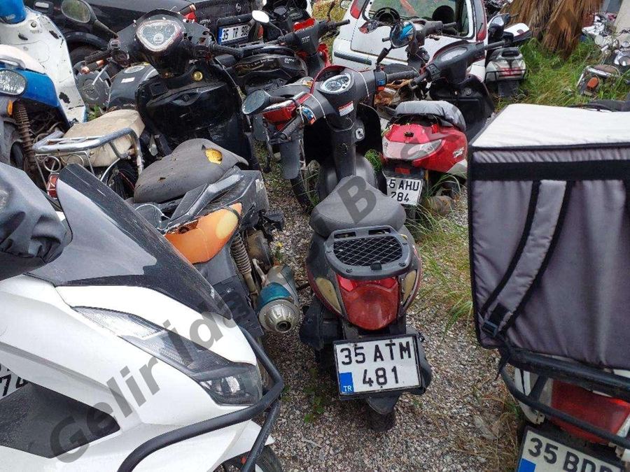 İzmir Bornova Satılık Mondial Beestreet 2020 - 3.000 TL